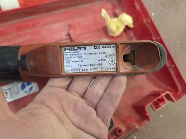 1 pneumatisch hilti dx 460 spijkerpistool - afbeelding 4 van  5