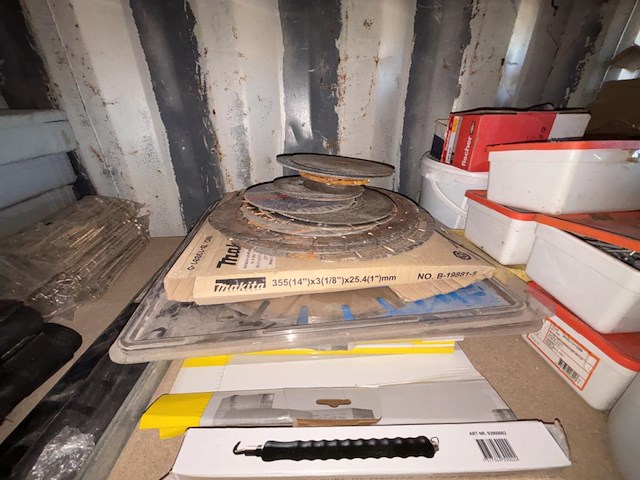 1 restinhoud container - afbeelding 12 van  19