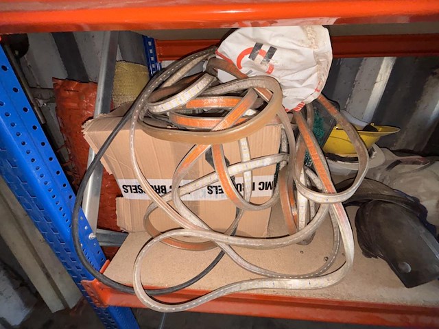 1 restinhoud container - afbeelding 17 van  19