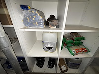 1 restinhoud kelder - afbeelding 3 van  18