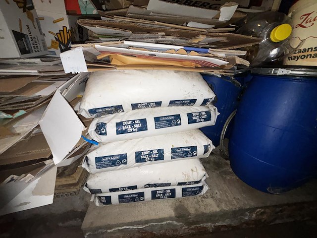 1 restinhoud kelder - afbeelding 9 van  18