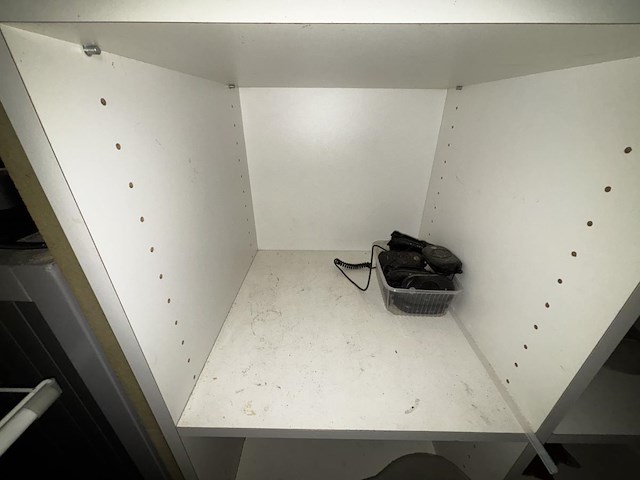 1 restinhoud kelder - afbeelding 13 van  18