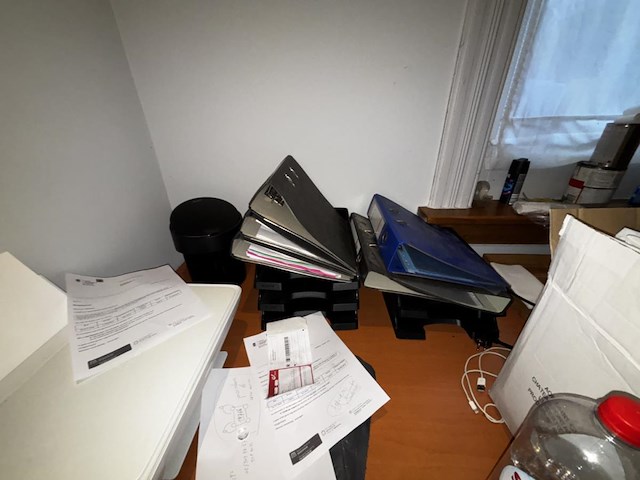 1 restlot bureau - afbeelding 11 van  13