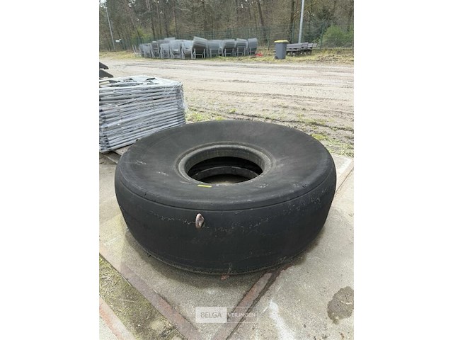 1 rubberen bandenschommel - afbeelding 1 van  3