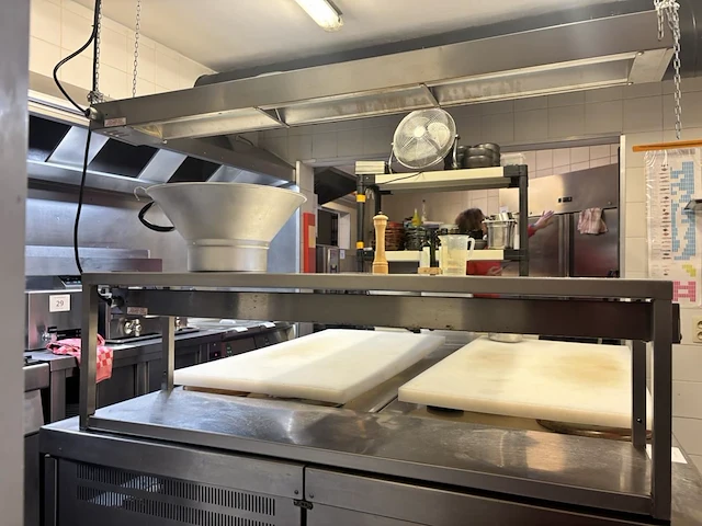 1 rvs chefrek vv 2 warmhoudlampen apw wyott - afbeelding 1 van  5