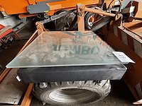 1 salontafeltje met glazen blad luxy.com - afbeelding 1 van  4