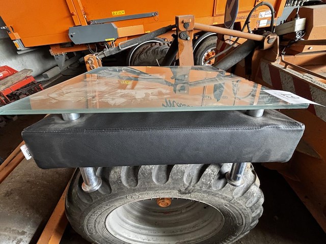 1 salontafeltje met glazen blad luxy.com - afbeelding 2 van  4