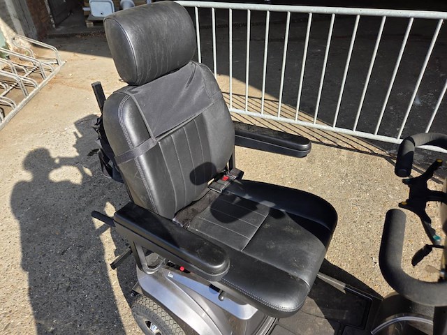 1 scootmobiel sterling s425 - afbeelding 12 van  13