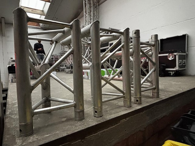 1 set alu trussen 3-hoek - afbeelding 3 van  6