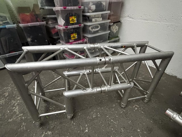 1 set alu trussen x30v - afbeelding 9 van  12