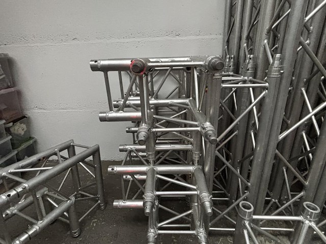 1 set alu trussen x30v - afbeelding 10 van  12