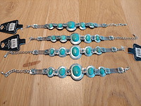 1 set diverse fantasie juwelen - afbeelding 1 van  4