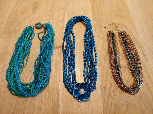 1 set diverse fantasie juwelen - afbeelding 1 van  7