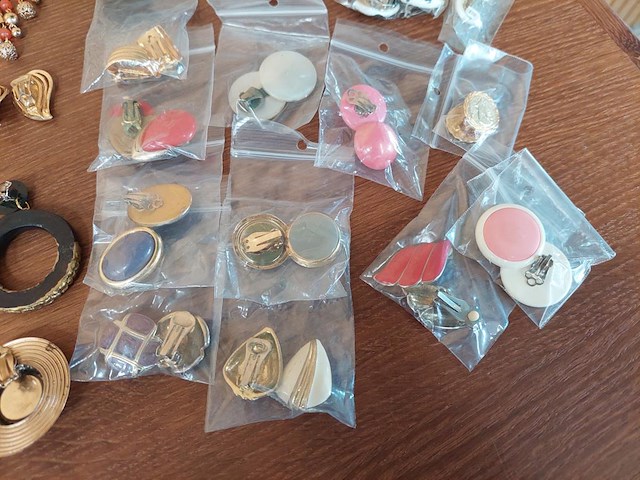 1 set diverse fantasie juwelen - afbeelding 2 van  5