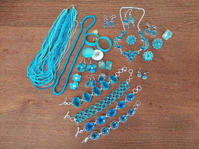 1 set diverse fantasie juwelen - afbeelding 1 van  6