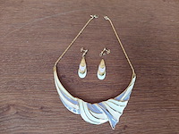 1 set diverse fantasie juwelen - afbeelding 1 van  4