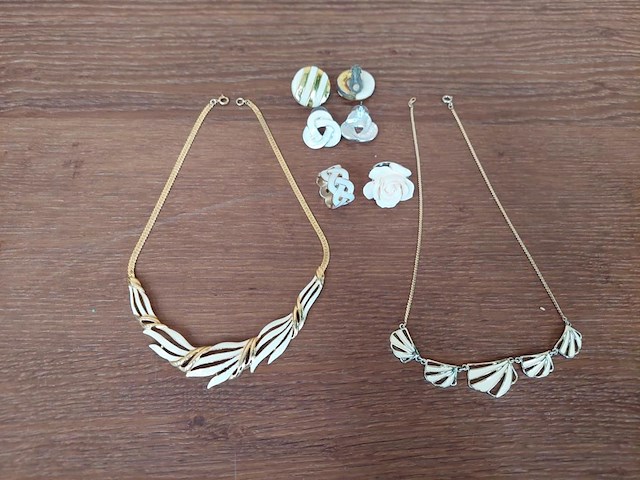 1 set diverse fantasie juwelen - afbeelding 1 van  6