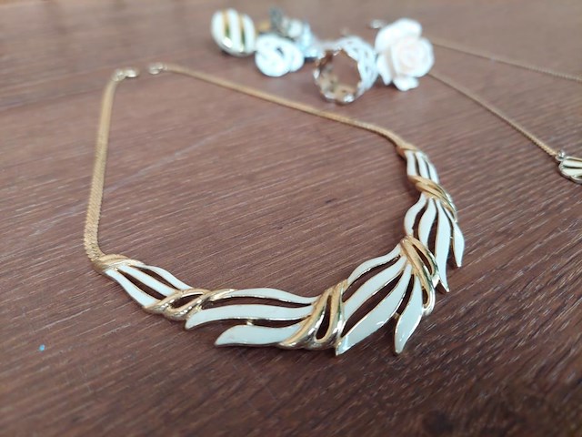 1 set diverse fantasie juwelen - afbeelding 2 van  6