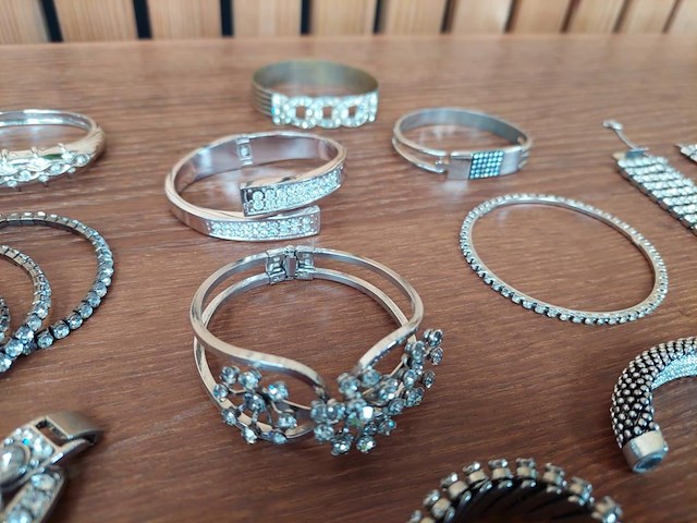 1 set diverse fantasie juwelen - afbeelding 5 van  8