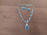 1 set diverse fantasie juwelen - afbeelding 1 van  5