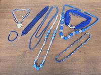1 set diverse fantasie juwelen - afbeelding 1 van  7