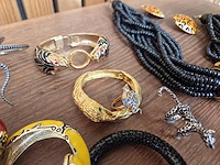 1 set diverse fantasie juwelen - afbeelding 14 van  15
