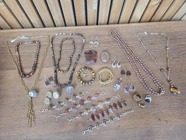 1 set diverse fantasie juwelen - afbeelding 1 van  11