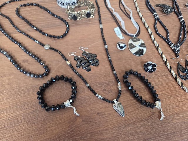 1 set diverse fantasie juwelen - afbeelding 7 van  12