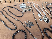 1 set diverse fantasie juwelen - afbeelding 8 van  12