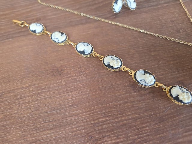 1 set diverse fantasie juwelen - afbeelding 2 van  7