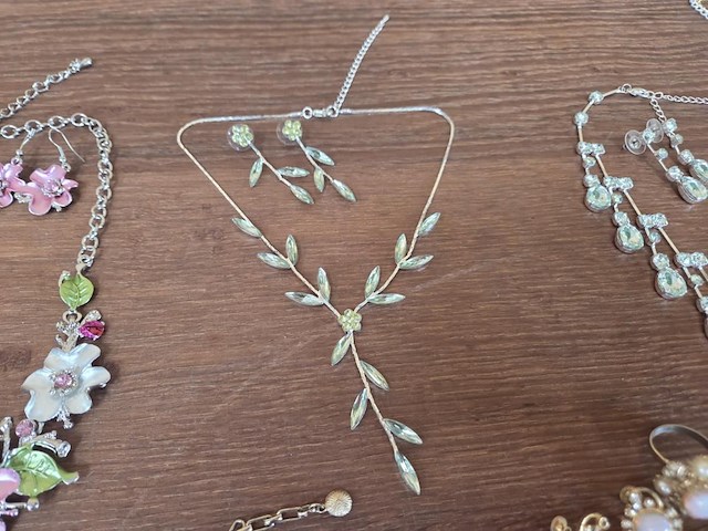 1 set diverse fantasie juwelen - afbeelding 7 van  12