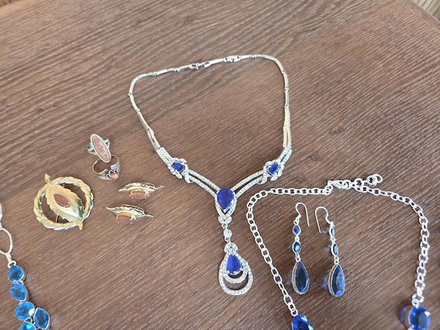 1 set diverse fantasie juwelen - afbeelding 3 van  11