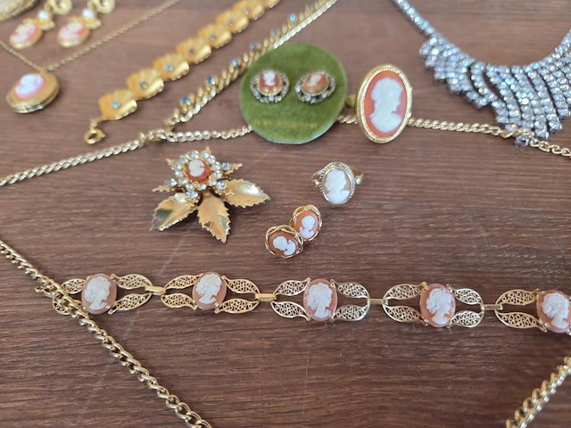 1 set diverse fantasie juwelen - afbeelding 3 van  12