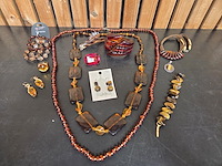 1 set diverse fantasie juwelen - afbeelding 1 van  8