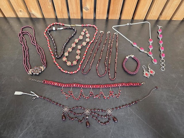 1 set diverse fantasie juwelen - afbeelding 1 van  6