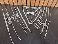 1 set diverse fantasie juwelen - afbeelding 1 van  6