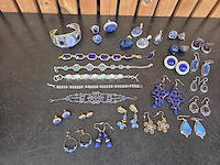 1 set diverse fantasie juwelen - afbeelding 1 van  7