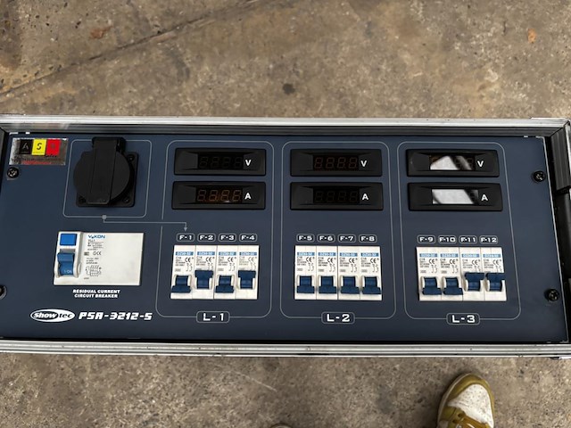 1 showtec psa-3212-5 powersupply - afbeelding 1 van  4
