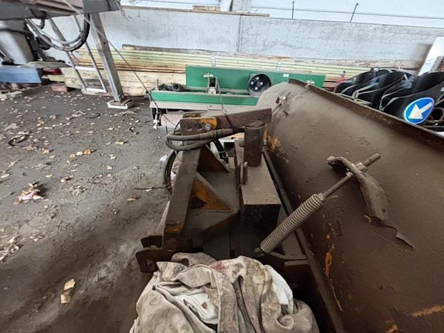 1 sneeuwruimer nn - afbeelding 3 van  3