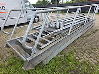 1 staal verzinkte buitentrap - afbeelding 6 van  10