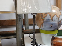 1 staande lamp en 1 tafellamp - afbeelding 2 van  4