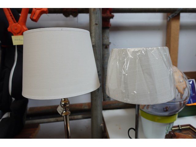1 staande lamp en 1 tafellamp - afbeelding 4 van  4