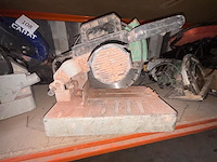 1 steenzaag eibenstock - afbeelding 1 van  2