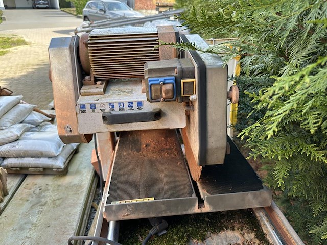 1 steenzaagmachine rodia 4060ts - afbeelding 4 van  5