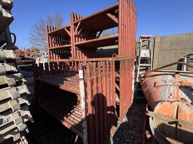 1 stelling met div opzetstukken voor materialen - afbeelding 1 van  3