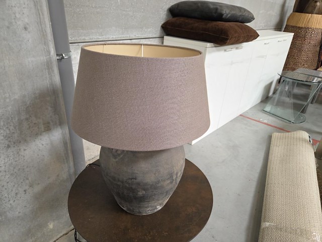 1 stenen lamp - afbeelding 1 van  6