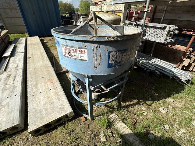 1 stortkoker boscaro ct-50 + betonkubel boscaro - afbeelding 1 van  3