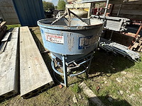 1 stortkoker boscaro ct-50 + betonkubel boscaro