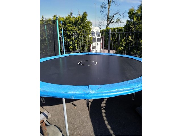 1 stuk trampoline promo van 400cm met randkussen - afbeelding 2 van  2