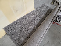 1 tapijt fraai deep medallion - afbeelding 1 van  4